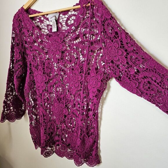 EUC LIKE NEW LE MODA APPLIQUE LACE BOATNECK CROCHET TOP SIZE LARGE - Picture 9 of 12